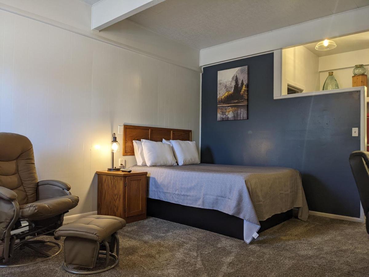The Oakwood Inn Sterling Eksteriør billede
